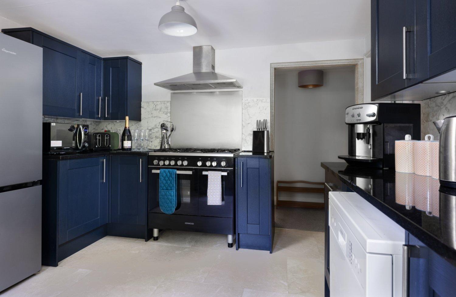 The Old School Rooms Beautiful Georgian Apartment, Sleeps 12 With Wifi And Parking, Near Bath Box  Exterior photo