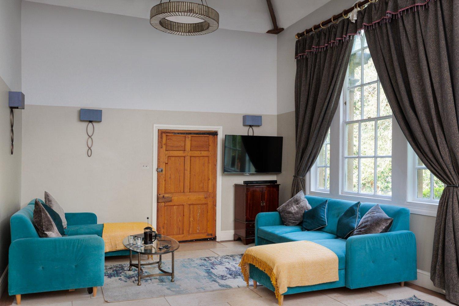 The Old School Rooms Beautiful Georgian Apartment, Sleeps 12 With Wifi And Parking, Near Bath Box  Exterior photo